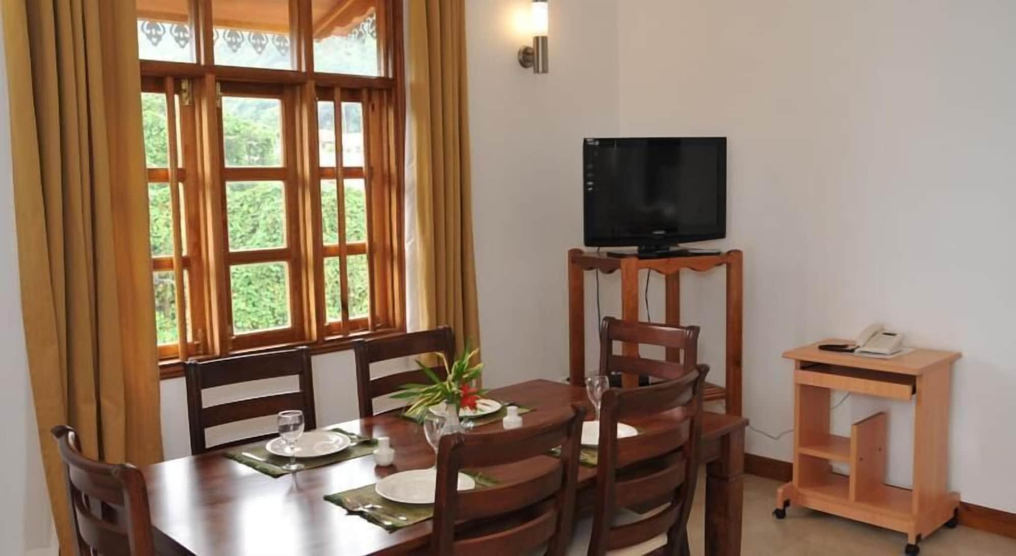 La Fontaine Holiday Apartment Bel Ombre Екстериор снимка