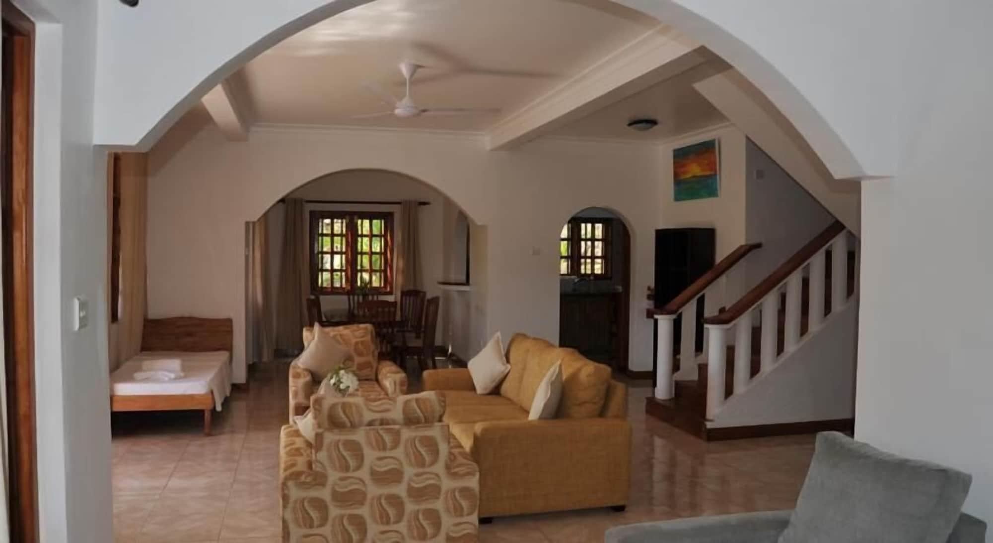 La Fontaine Holiday Apartment Bel Ombre Екстериор снимка