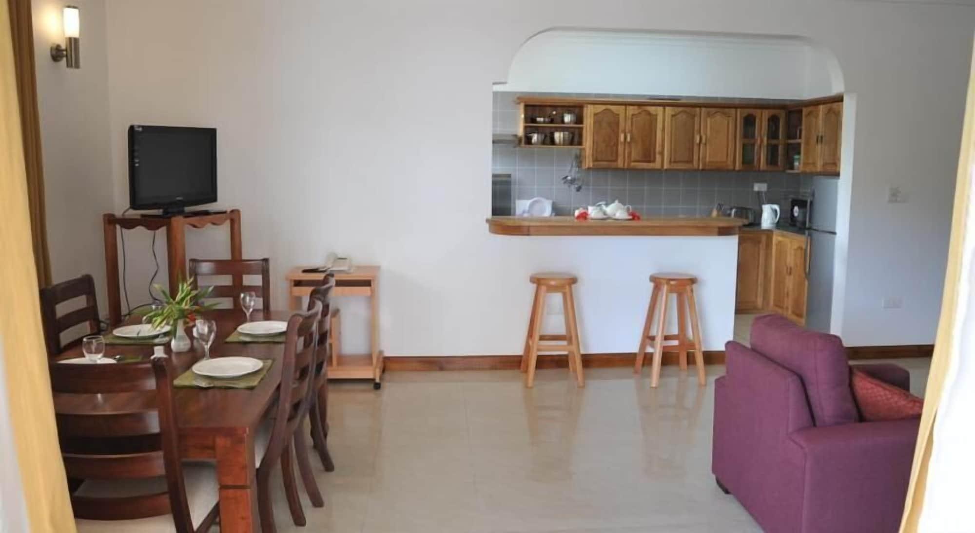 La Fontaine Holiday Apartment Bel Ombre Екстериор снимка