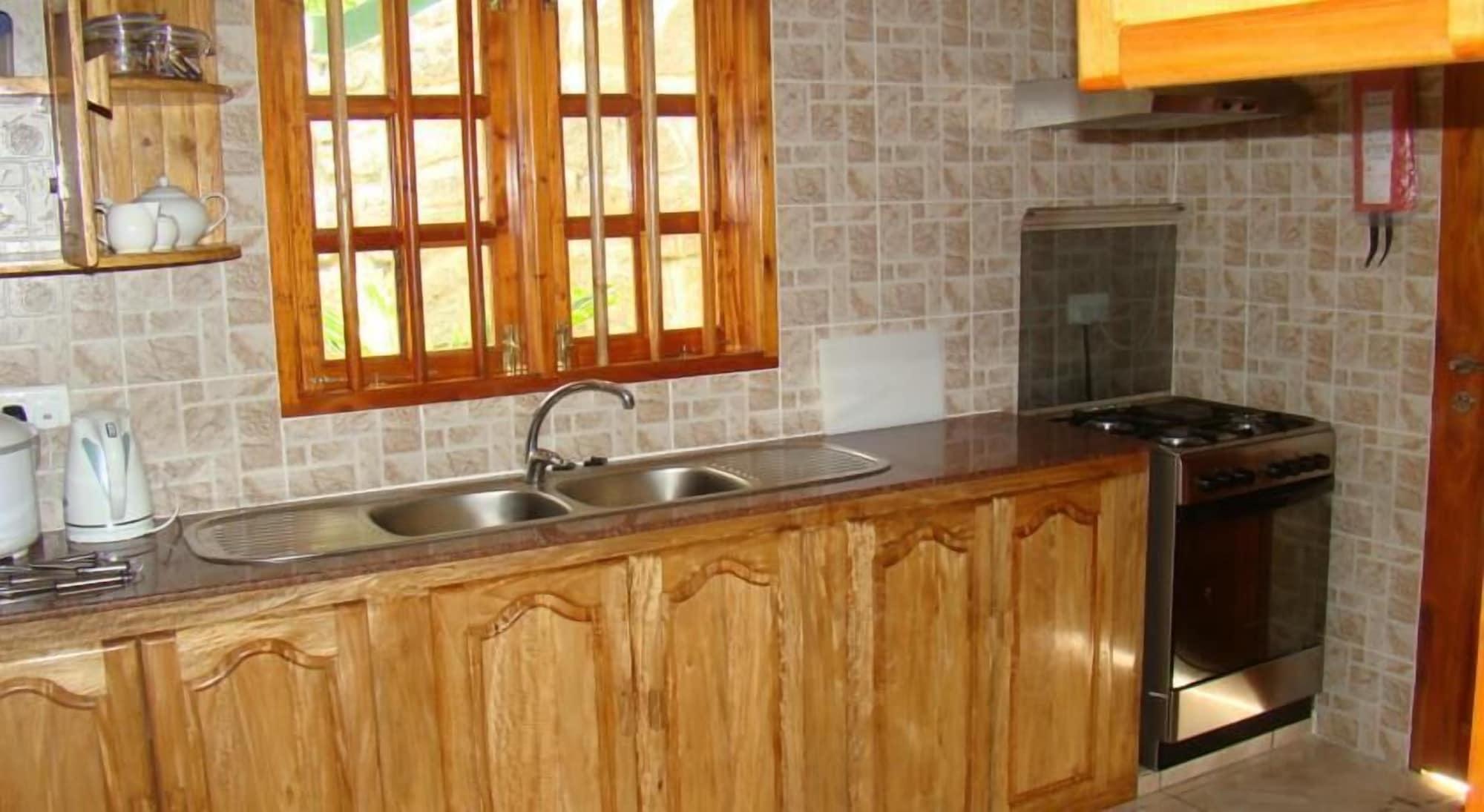 La Fontaine Holiday Apartment Bel Ombre Екстериор снимка