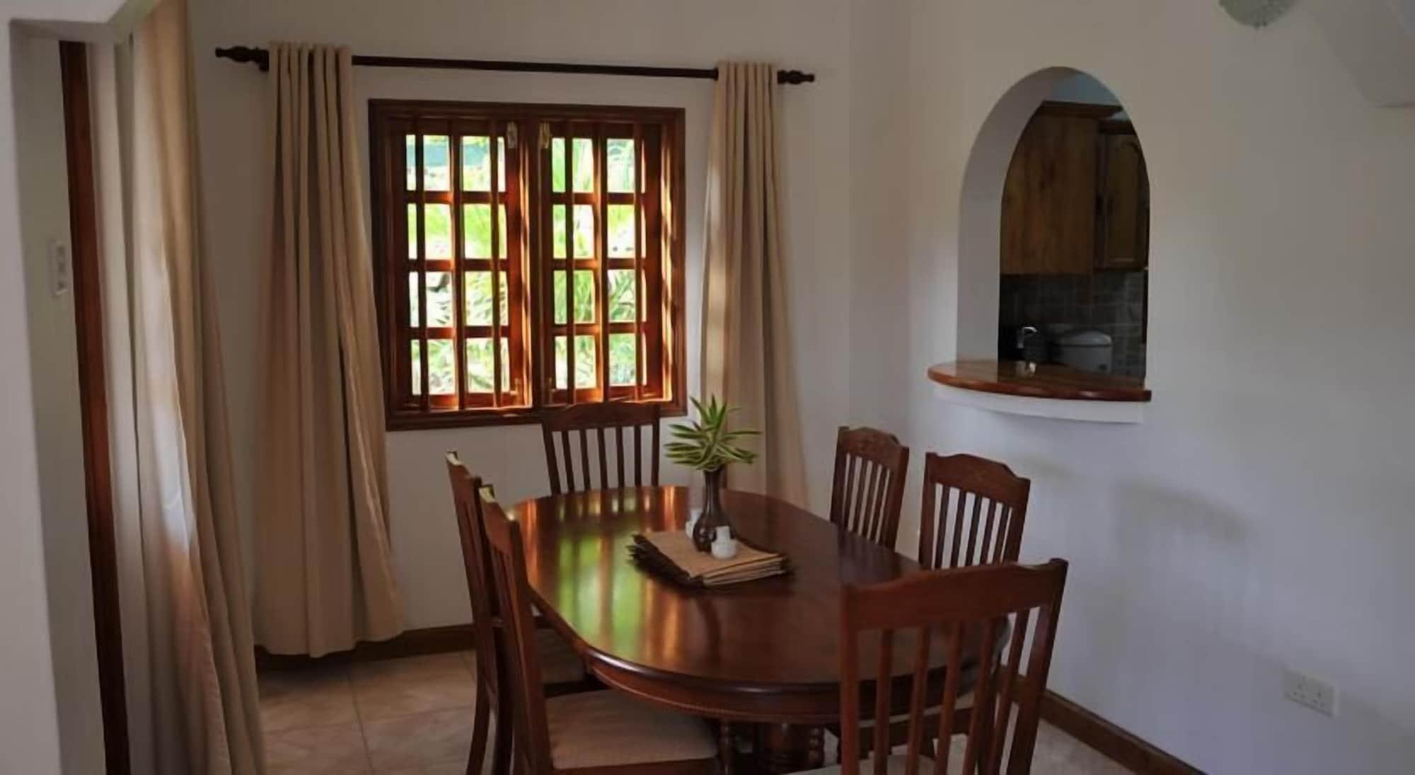 La Fontaine Holiday Apartment Bel Ombre Екстериор снимка
